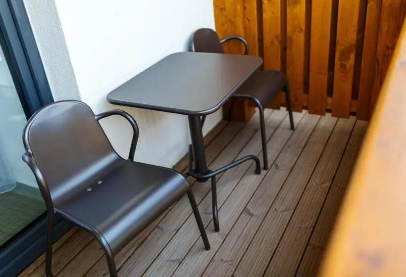 バルコニー付きスタンダードトリプルルーム, Restaurace A Penzion Pod Lipami Metylovice