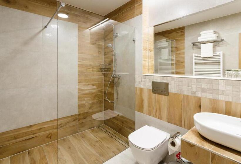 带阳台套房, Restaurace A Penzion Pod Lipami Metylovice