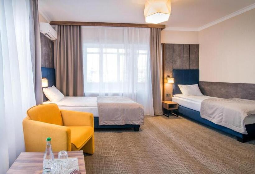 اتاق استاندارد با بالکن, байків