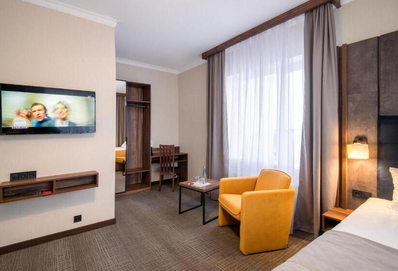 اتاق استاندارد با بالکن, байків