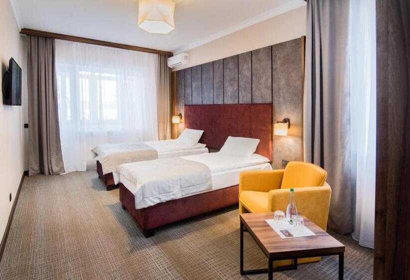 اتاق استاندارد با بالکن, байків