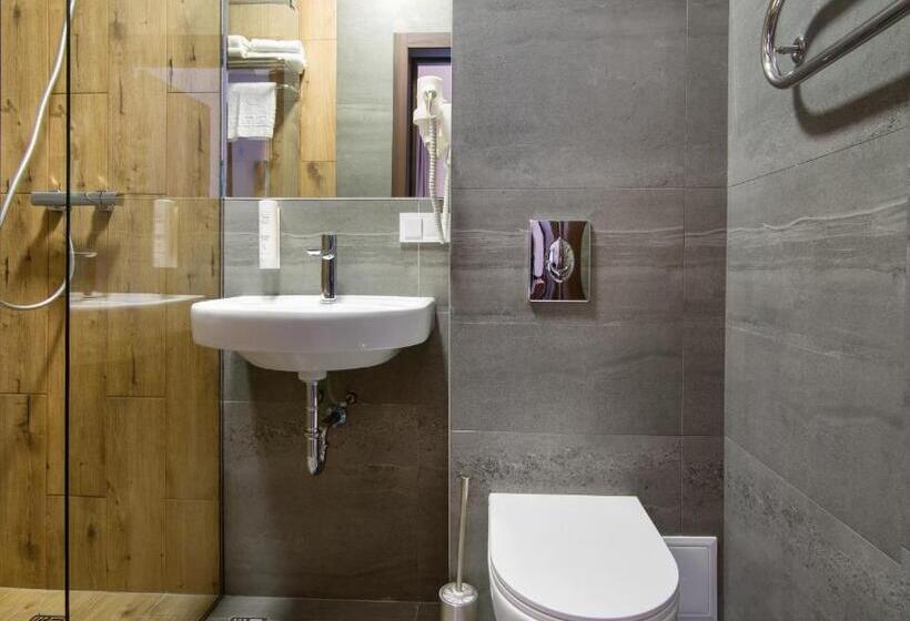 اتاق استاندارد با تخت بزرگ, байків