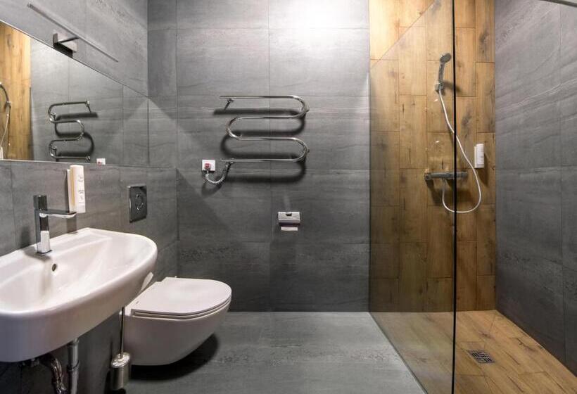 اتاق سوپریور با تخت بزرگ, байків