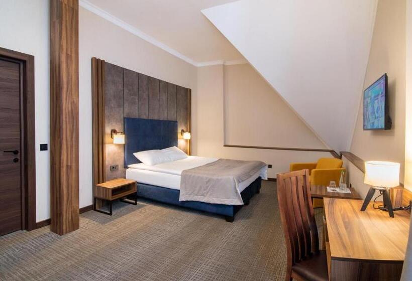 اتاق استاندارد, байків