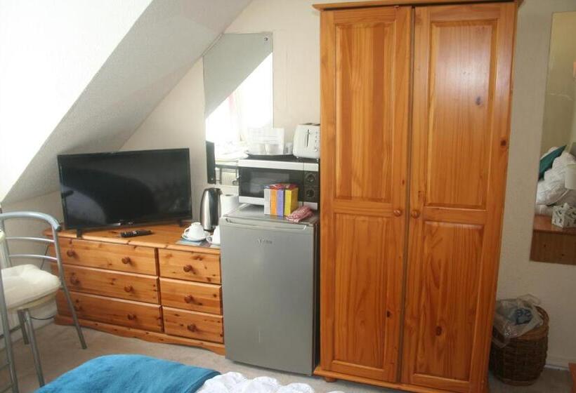 Standard room with outdoor bath, Coynant Farm Guesthouse   Farm Park Stay