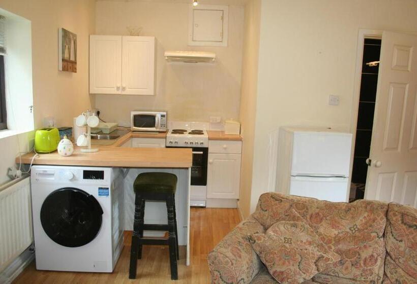 اتاق لوکس, Coynant Farm Guesthouse   Farm Park Stay