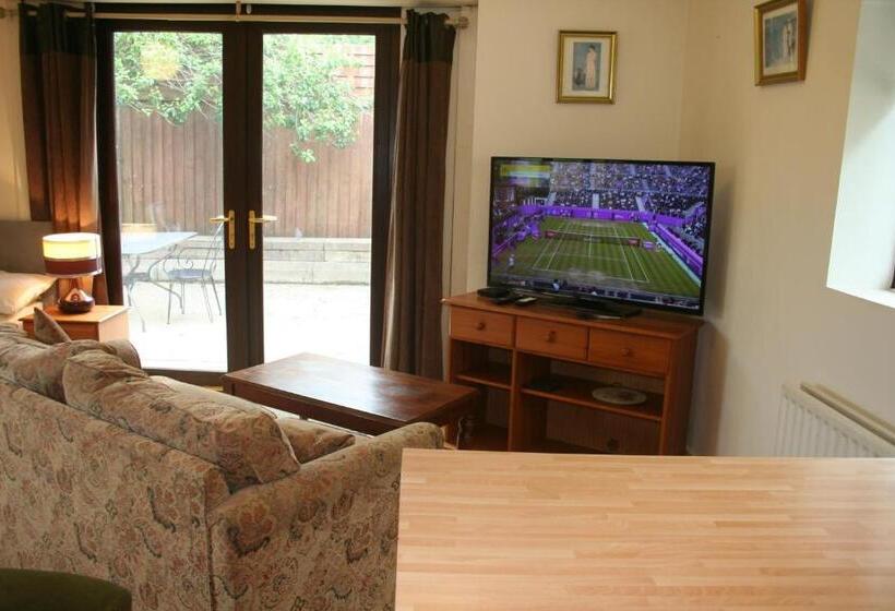 اتاق لوکس, Coynant Farm Guesthouse   Farm Park Stay