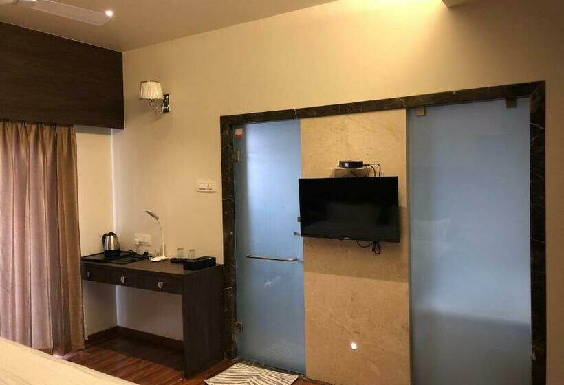 סוויטה דלוקס, Sharanam