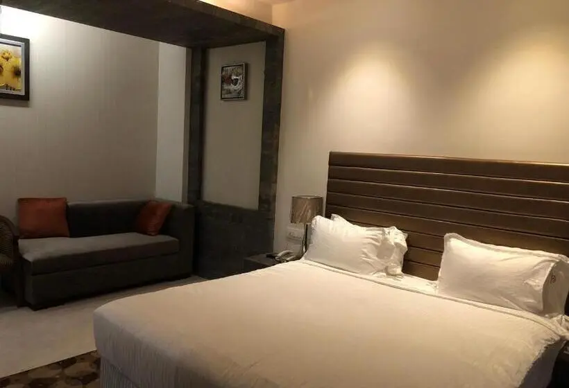 Chambre Supérieure Lit King Size, Sharanam
