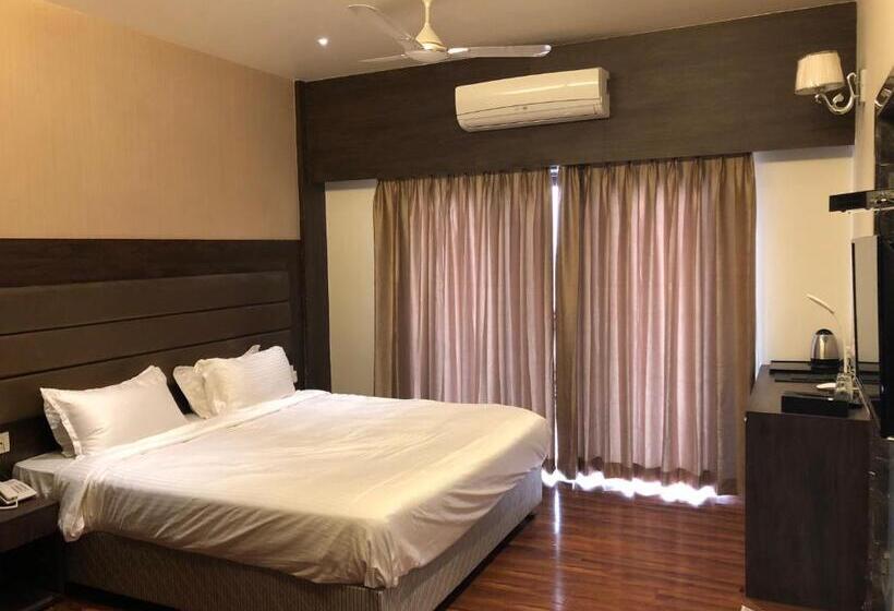 סוויטה דלוקס, Sharanam