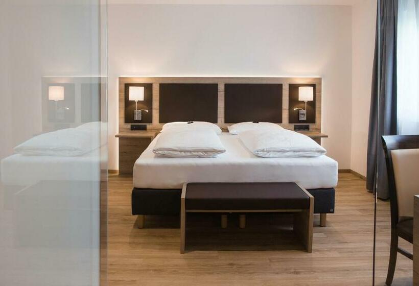 Номер Стандарт, Patrix Hotel, Restaurant, Bar