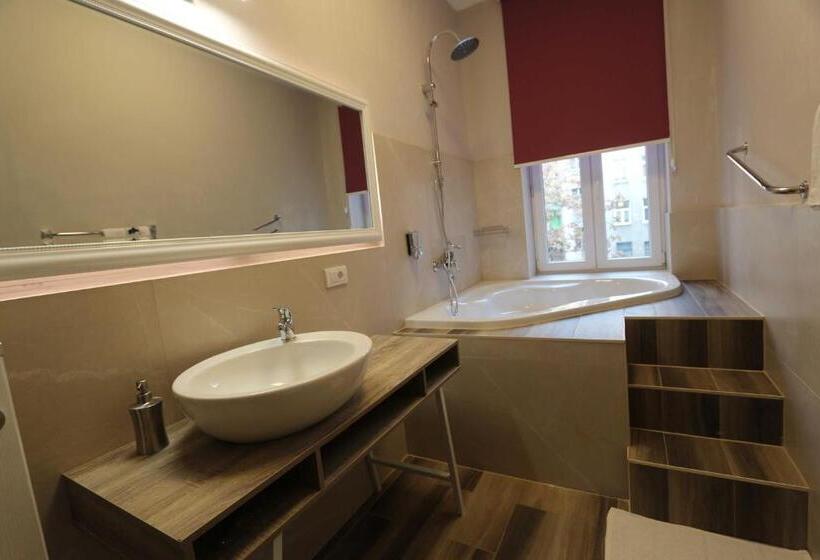 اتاق استاندارد, App&rooms Rime