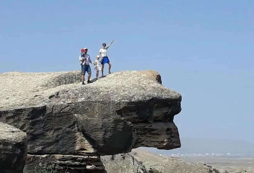 اتاق راحتی سه تخته, Baku Black Mountain Guest House