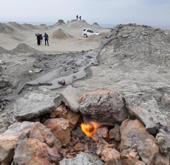 חדר קומפורט לשלושה, Baku Black Mountain Guest House