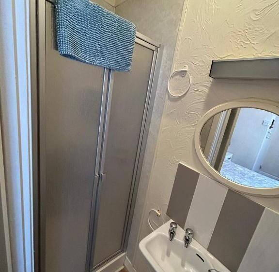 Номер Стандарт Индивидуальный, The Little Emily   Room Only