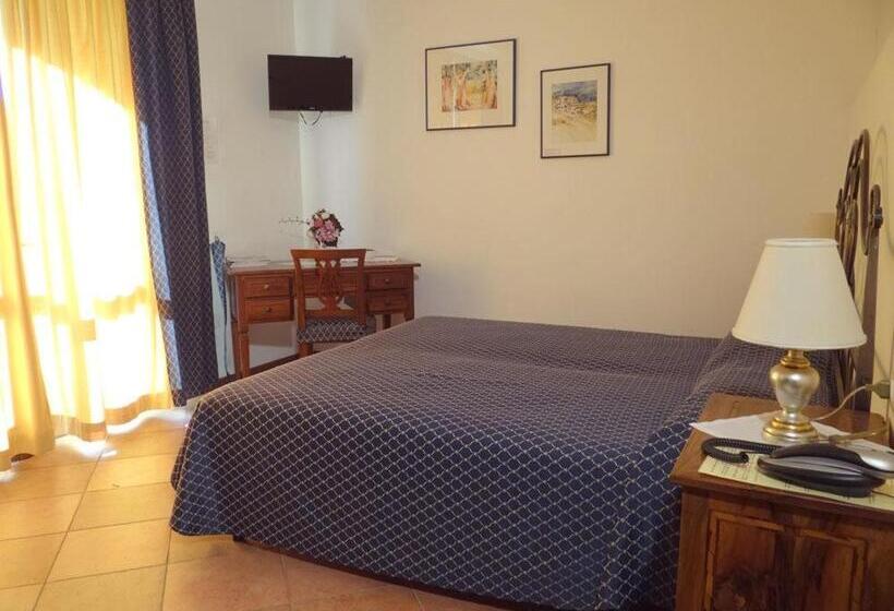 Семейный Номер, Belvedere Hotel & Villa