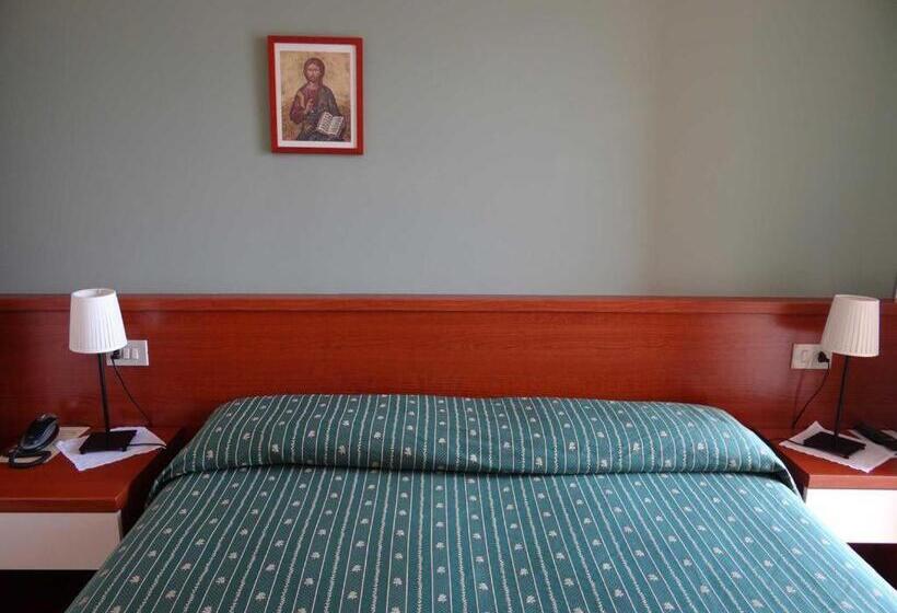 Номер Стандарт Вид на Озеро, Belvedere Hotel & Villa