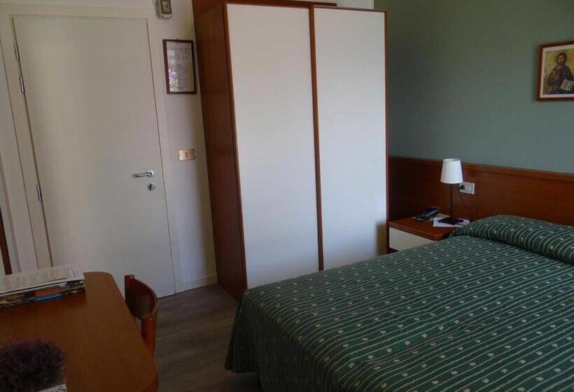 اتاق استاندارد با چشم‌انداز دریاچه, Belvedere Hotel & Villa
