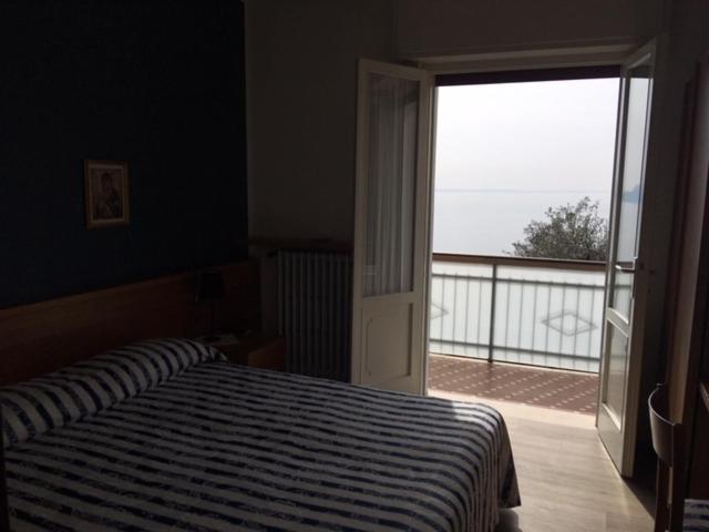 Номер Стандарт Вид на Озеро, Belvedere Hotel & Villa