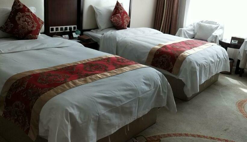 Quarto Estandar, Alxa Left Badain Jaran