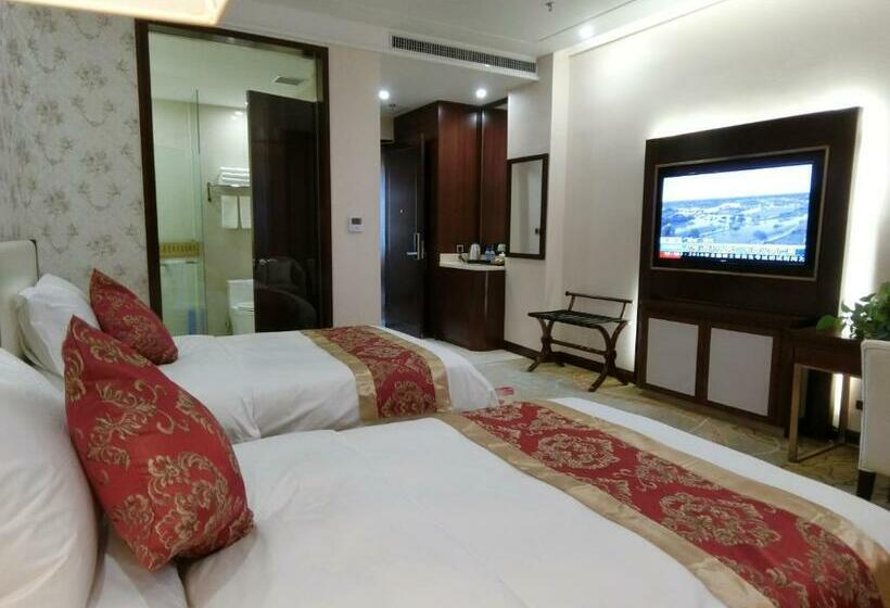 Quarto Estandar, Alxa Left Badain Jaran