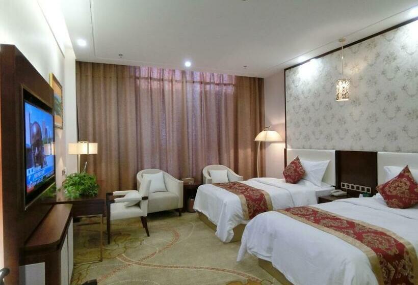 Quarto Estandar, Alxa Left Badain Jaran