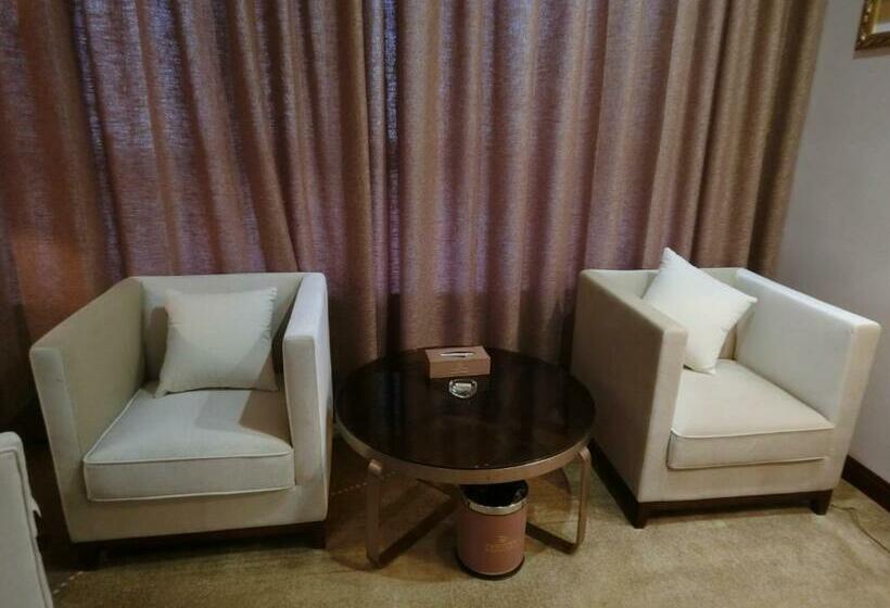 Quarto Estandar Cama King, Alxa Left Badain Jaran