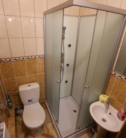 غرفة قياسية ثلاثية, Fazenda Kosiv