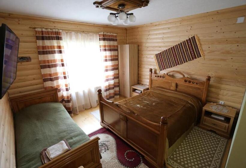 غرفة سوبيريور ثلاثية, Fazenda Kosiv