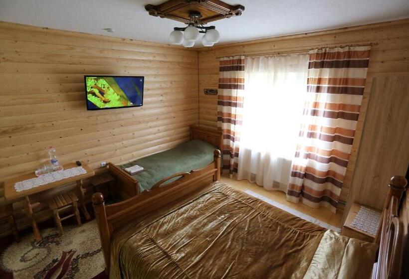 غرفة سوبيريور ثلاثية, Fazenda Kosiv