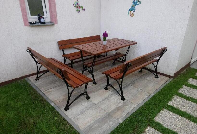 جناح, Penzion U Krtka