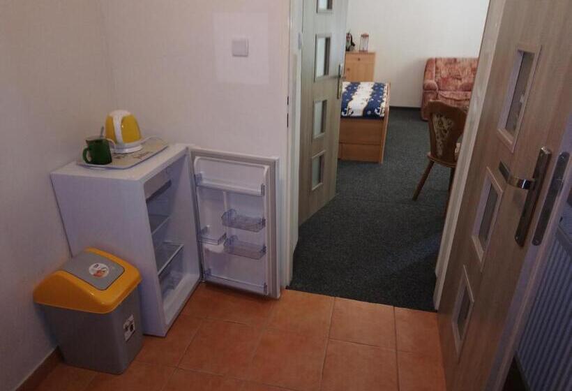 غرفة قياسية رباعية, Penzion U Krtka