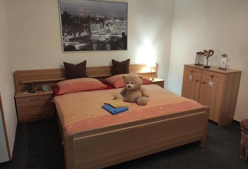 غرفة قياسية رباعية, Penzion U Krtka