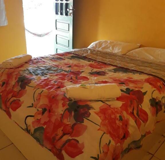 标准三人间, Pousada Cataventos