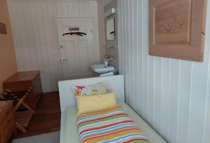 バスルーム共有のシングルスタンダード, B&b Gästehaus Rössli Schwellbrunn