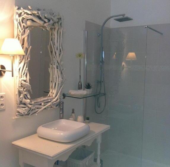 컴포트 룸, Au Paradis Cathare