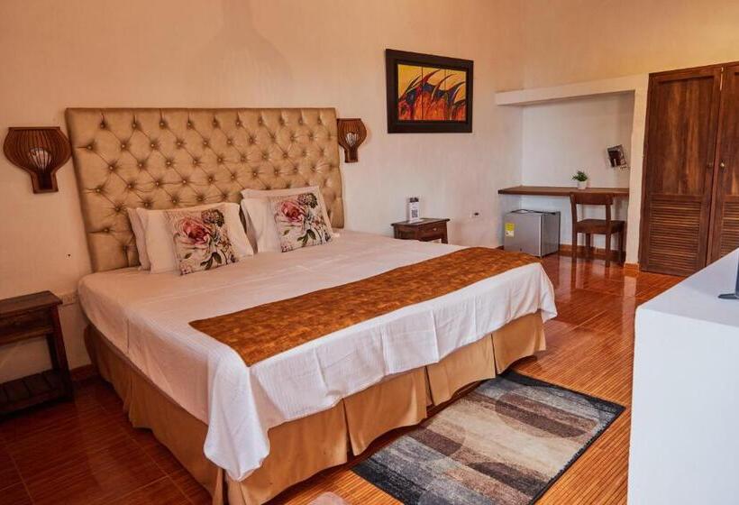 스위트, Santos De Piedra Barichara