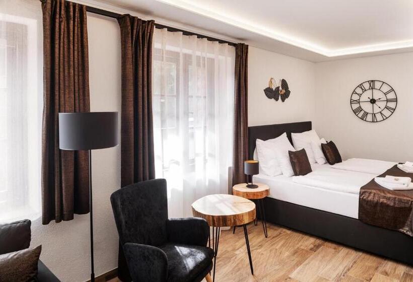 جناح, Wellness Hotel Ondrášův Dvůr