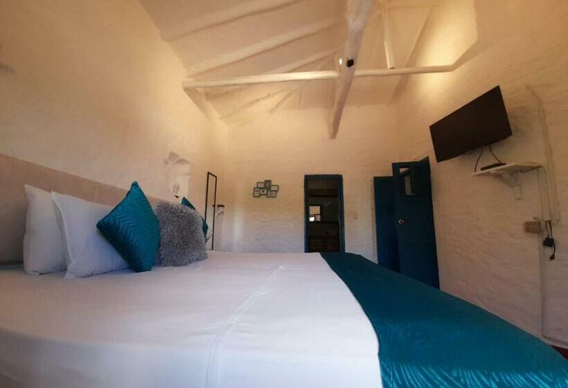 스위트, Santos De Piedra Barichara