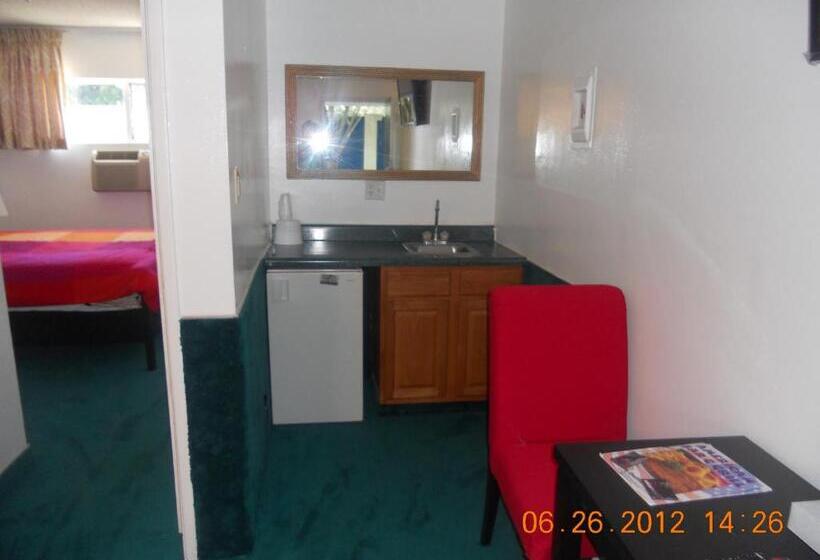 Дом 1 Спальня, Tradewinds Airport