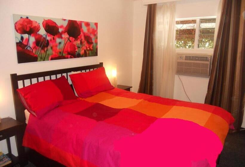 １ベッドルームハウス, Tradewinds Airport