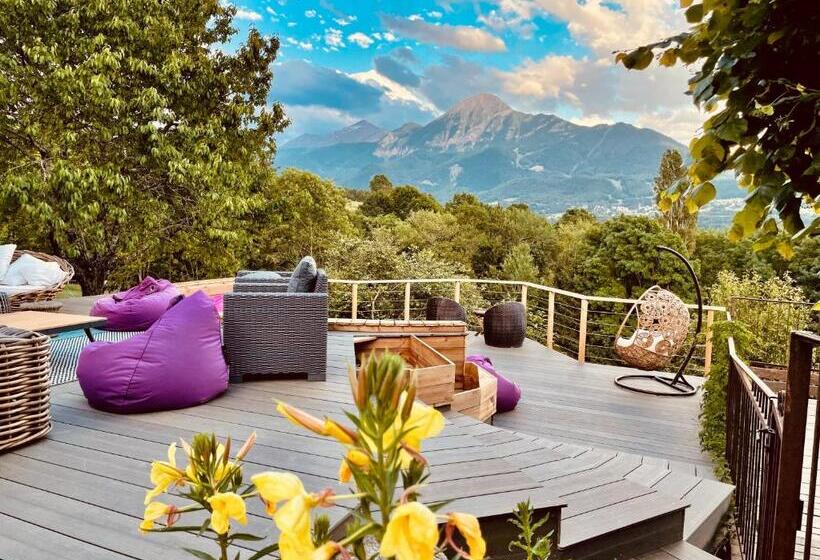 Номер Deluxe с Террасой, Chambre D'hôtes La Grange Des Ecrins