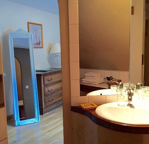 חדר דלוקס עם נוף להרים, Chambre D'hôtes La Grange Des Ecrins