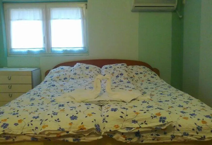 اتاق اکونومی, Guesthouse Casa Bevanda