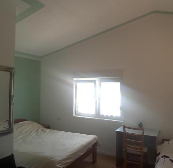 اتاق استاندارد سه نفره, Guesthouse Casa Bevanda