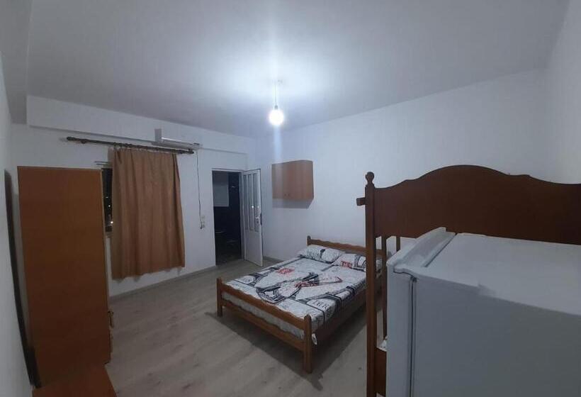 Четырехместный Номер Стандарт, Rooms By The Sea