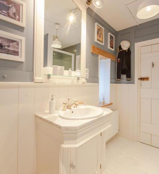 标准间, Spirit Of 1944