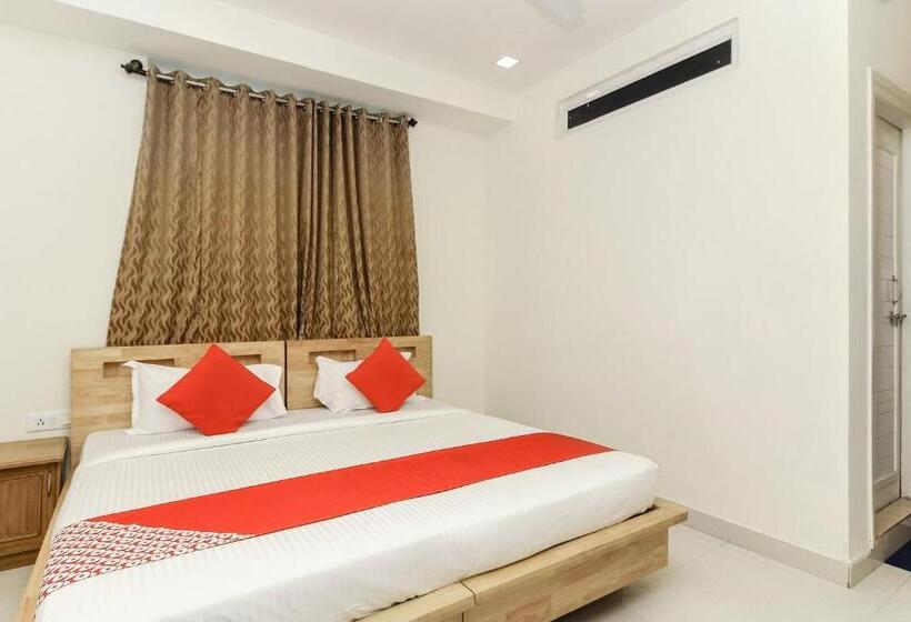 סוויטה, Capital O Hotel Green Leaf