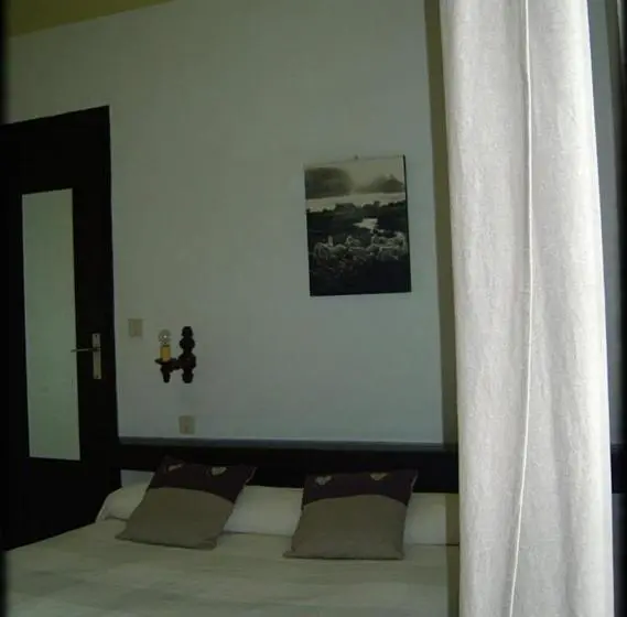 اتاق استاندارد, Auberge Mas De Layalle