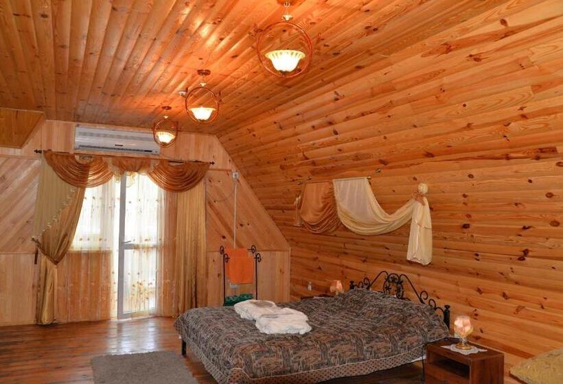 주니어 스위트 발코니, Galicky Dvir